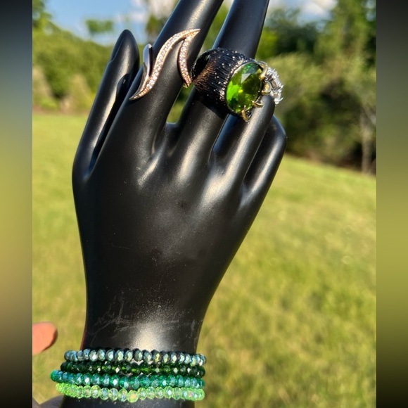 Gorgeous swarovski beads elastic bracelet -4 strands - Picture 10 of 12